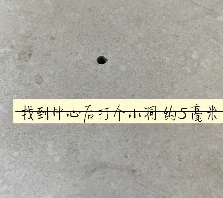 宁强瓷砖空鼓维修公司专业解答在瓷砖铺贴过程中，如果砂料搅拌不均匀，将会带来以下问题